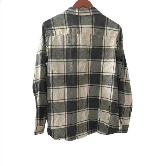 Field and Stream classic lightweight flannel - Picture 2 of 5